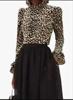 batshevaレオパード柄ベルベットショート丈豹柄ブラウストップスインポート