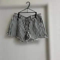 LOWRYS FARM ストライプ柄 ショートパンツ サイズLのサムネイル