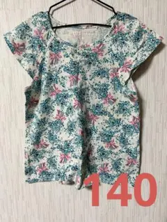まとめ買い100円値下げ　140 UNIQLO kids ポール&ジョーTシャツのサムネイル