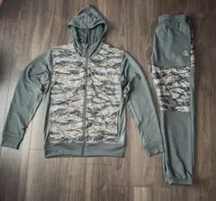 Item thumbnail for item b249d0c6-a209-468d-844c-0d1f55e3c0c0