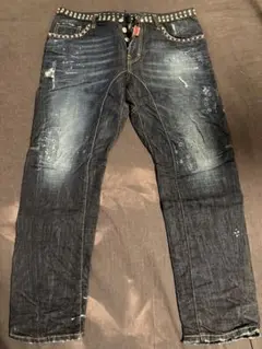 DSQUARED2 スタッズ付きダメージデニム　50