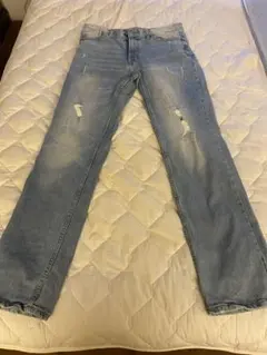 NAVY JEANS ダメージデニムパンツ　31のサムネイル