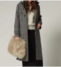 お値下げ美品　ドロワットロートレアモン　チェック柄フード付きダッフルコート