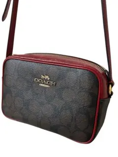 COACH（コーチ） カメラバッグ ショルダーバッグ 赤シグネチャーのサムネイル