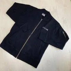 ジップアップアップパーカー　バックプリント　両サイドポケット＊黒・ブラック