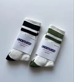 新品　UNDEFEATED アンディフィーテッド クルーソックス 2点 男女兼用のサムネイル