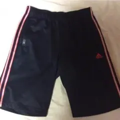 アディダスハーフパンツ