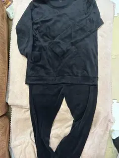 黒 子供用長袖 パジャマ 上下セット