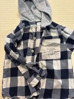 チェックシャツ