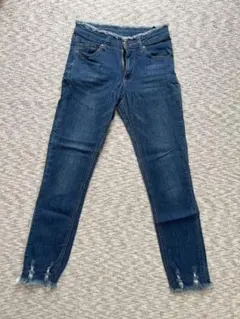 スキニーデニム フリンジ裾 69-79