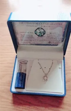 クロスフォー♡ダンシングストーン ネックレス