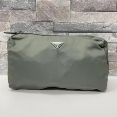 し*る様 PRADA オリーブグリーン ポーチ 中型