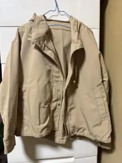 GU フード付き ベージュ パーカー