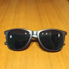 ブラック アクセント サングラス