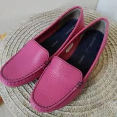 ROCKPORT ピンクレザー ローファーのサムネイル