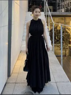 伊藤百花さん着用・女神ワンピース　ホルターネックギャザーフレアワンピース