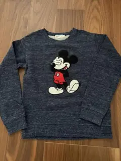◇超美品【Disney】ミッキーマウス刺繍トレーナー 140