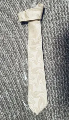 新品、オフホワイト、礼服用シルクネクタイ結婚式