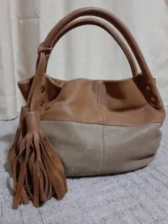 TRES フリンジ付レザーハンドバッグ　バッグ