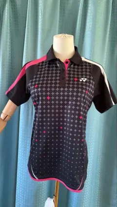 YONEX テニスウェア ポロシャツ ドット柄 ブラック ピンクのサムネイル