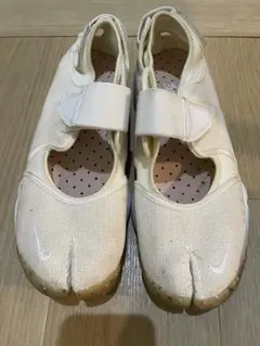 Item thumbnail for item 9dca7007-5fc4-4c70-bf3d-96bda7bb2802