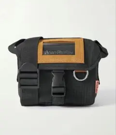 Acne Studios　メッセンジャーバッグのサムネイル