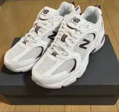 ニューバランススニーカー U530 CSF WHITE/PLUM 23.5cm