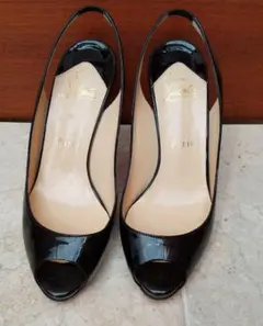 ♪ルブタン♪黒オープントゥバックストラップエナメルパンプス♪
