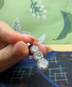 セール！ S362ミャンマーAジェイド天然本翡翠 シルバー925薄い緑翡翠