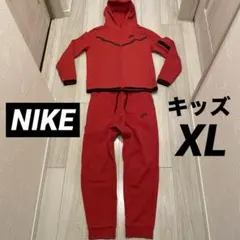 NIKE テックフリース 赤(University Red) 海外限定カラー - メルカリ