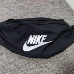 NIKE ナイキ ボディバッグ ブラック シンプル ショルダーバック お出かけ