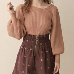 美品 うしろレースアップワンショルダーニット