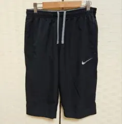 ナイキ　スポーツウェア　ブラック系　ハーフパンツ　ドライフィット　ポリエステル