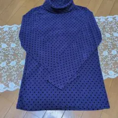 ユニクロフリース紫色ドット柄タートルネックMサイズ