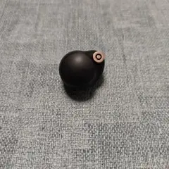 い*ち様 sony wf-1000xm4　ブラック　右のみ　ジャンク