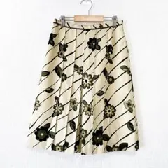 膝下花柄プリーツスカート【M】Aライン 斜めボーダー ベージュ系 きれいめ