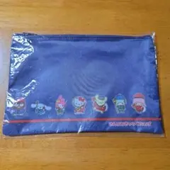 サンリオキャラクターイラスト付きポーチ