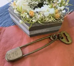 Item thumbnail for item e6fcc63d-0db4-4ffa-9426-1bc50c05bec9