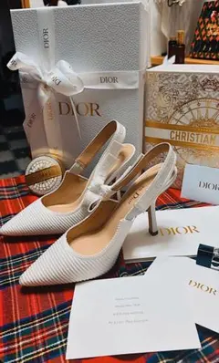 2026年最新】ディオール 靴の人気アイテム - メルカリ