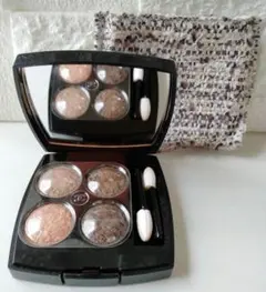 CHANEL シャネル レ キャトル オンブル ツイード04 新品未使用 レ キャトル オンブル ツイード 04 ツイード ブラン エ ローズ