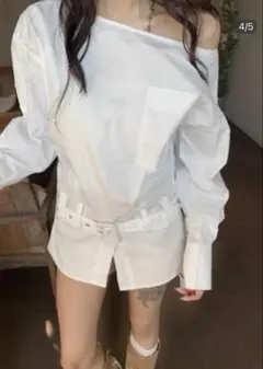 ホワイトオフショルダーシャツ 長袖 ウエストベルト付き
