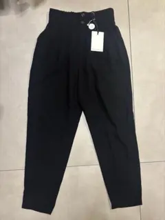 新品未使用　ブラックパンツ　BARNYARDSTORM スラックスのサムネイル