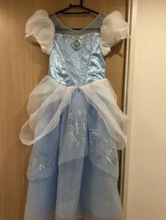 Disney シンデレラ ドレス 子供用 水色　ディズニーストア　130