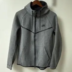 《希少！レアモデル》NIKE ナイキ テックフリース パーカー M赤タグ