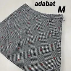 【美品】adabatレディース ゴルフスカート チェック柄 ハート刺繍 M