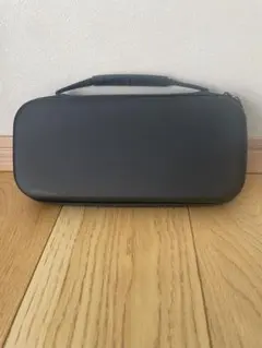 任天堂　Switch持ち運びケース