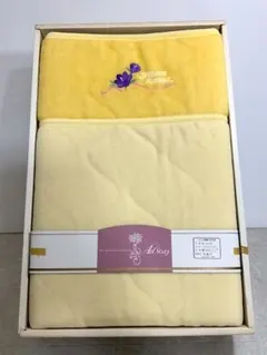新品保管品 Adson スミレ刺繍入肌布団 SPRING FLOWER 汚れありのサムネイル