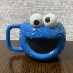 セサミストリートマーケット　ダイカットマグカップ クッキーモンスター
