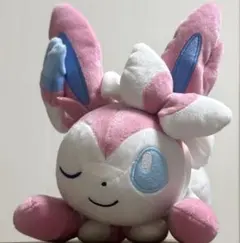 ポケモン もふぐっとぬいぐるみ ニンフィア おひるねver. - メルカリ