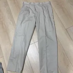 UNIQLO ベージュ スラックス ウエスト85cm レングス76cm